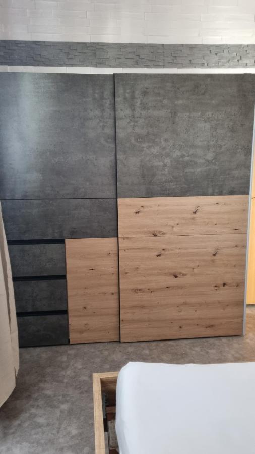 Modern Eingerichtete 3-Zi-Ferienwohnung Zu Vermieten Löffingen Εξωτερικό φωτογραφία